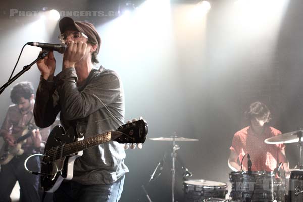 CLAP YOUR HANDS SAY YEAH - 2014-10-08 - PARIS - La Maroquinerie - 